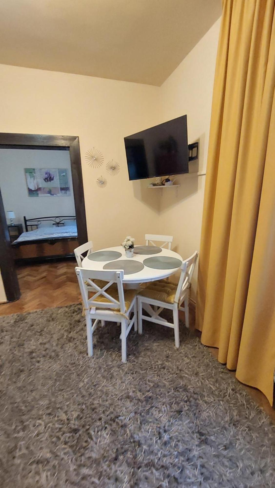 Appartamento Sunrise Republicii Apartament Braşov Esterno foto